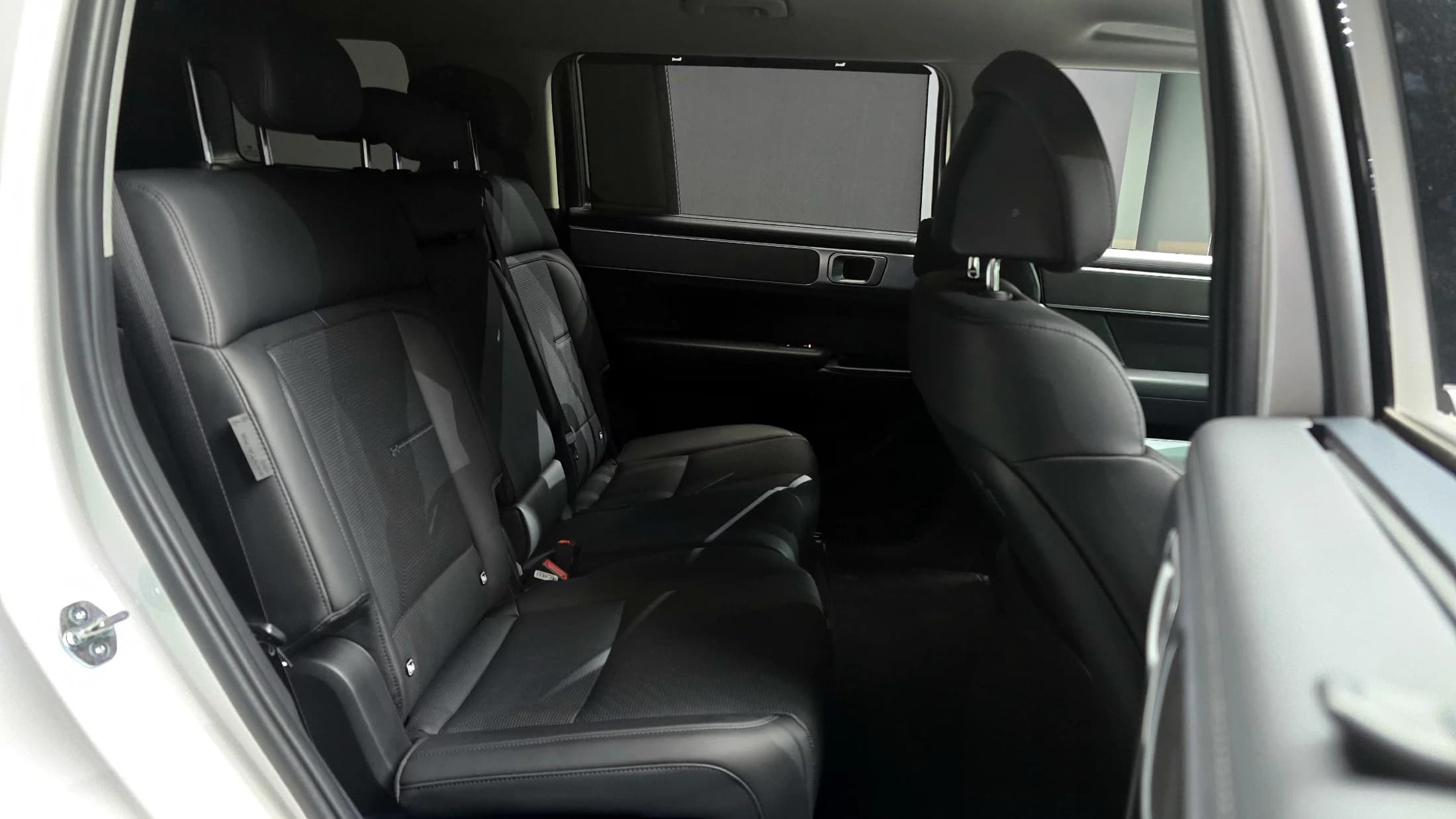 Hyundai Santa Fe HEV 1.6 2WD Prestige, гибрид, 2023 г. 26416 км. — фото 12