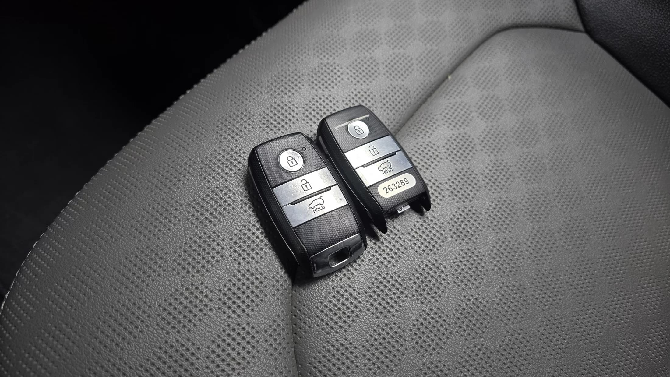 Kia RAY Prestige, 2021 г. 111125 км. — фото 19