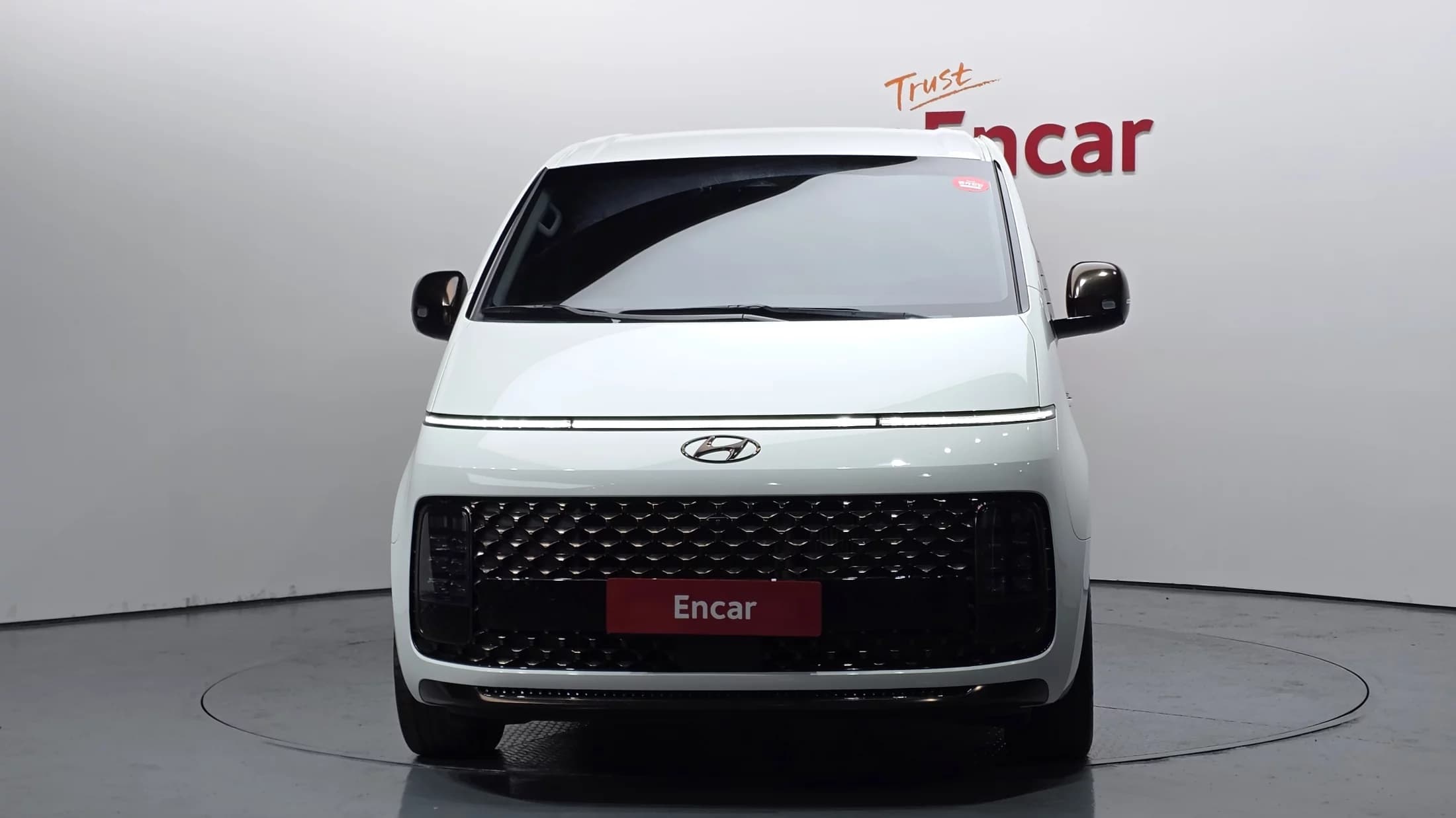 Hyundai Staria 4WD Lounge 9-Seater Inspiration, 2021 г. 48391 км. — фото 3