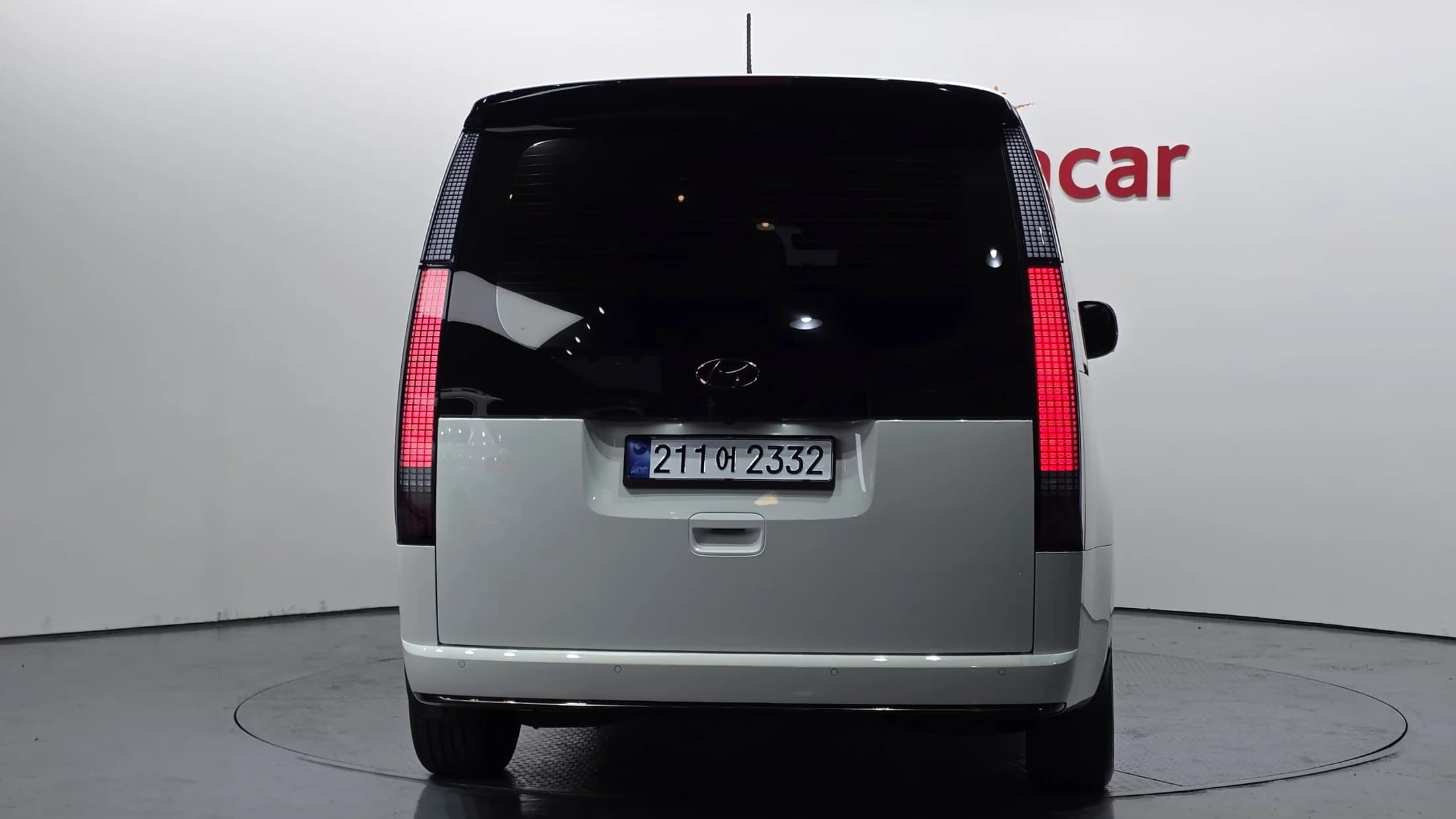 Hyundai Staria 4WD Lounge 9-Seater Inspiration, 2021 г. 48391 км. — фото 4