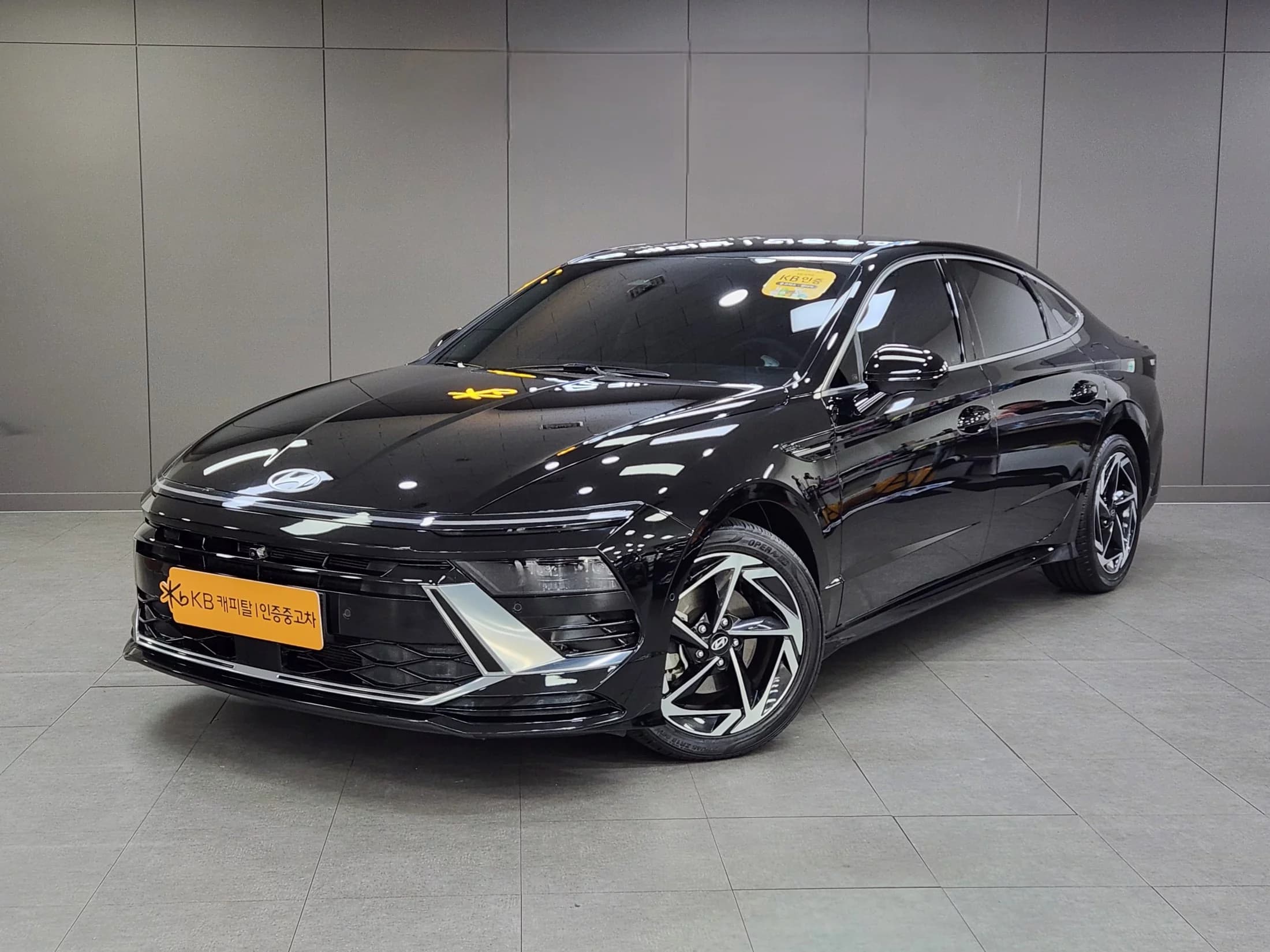 Hyundai Sonata 2.0 Exclusive, 2023 г. 31576 км.