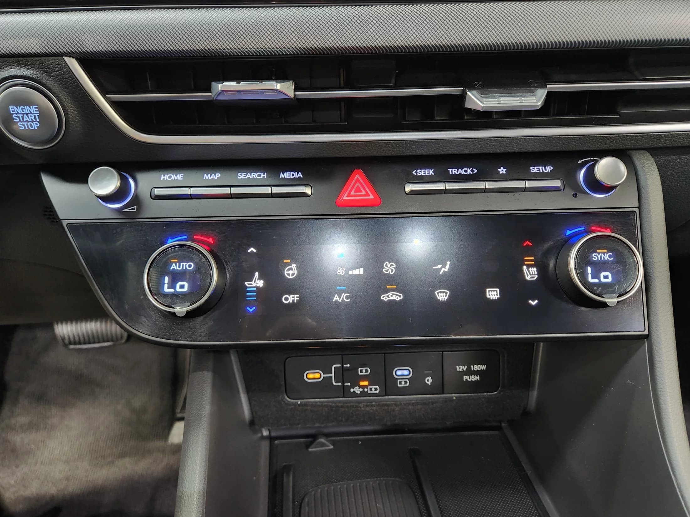 Hyundai Sonata 2.0 Exclusive, 2023 г. 31576 км. — фото 14