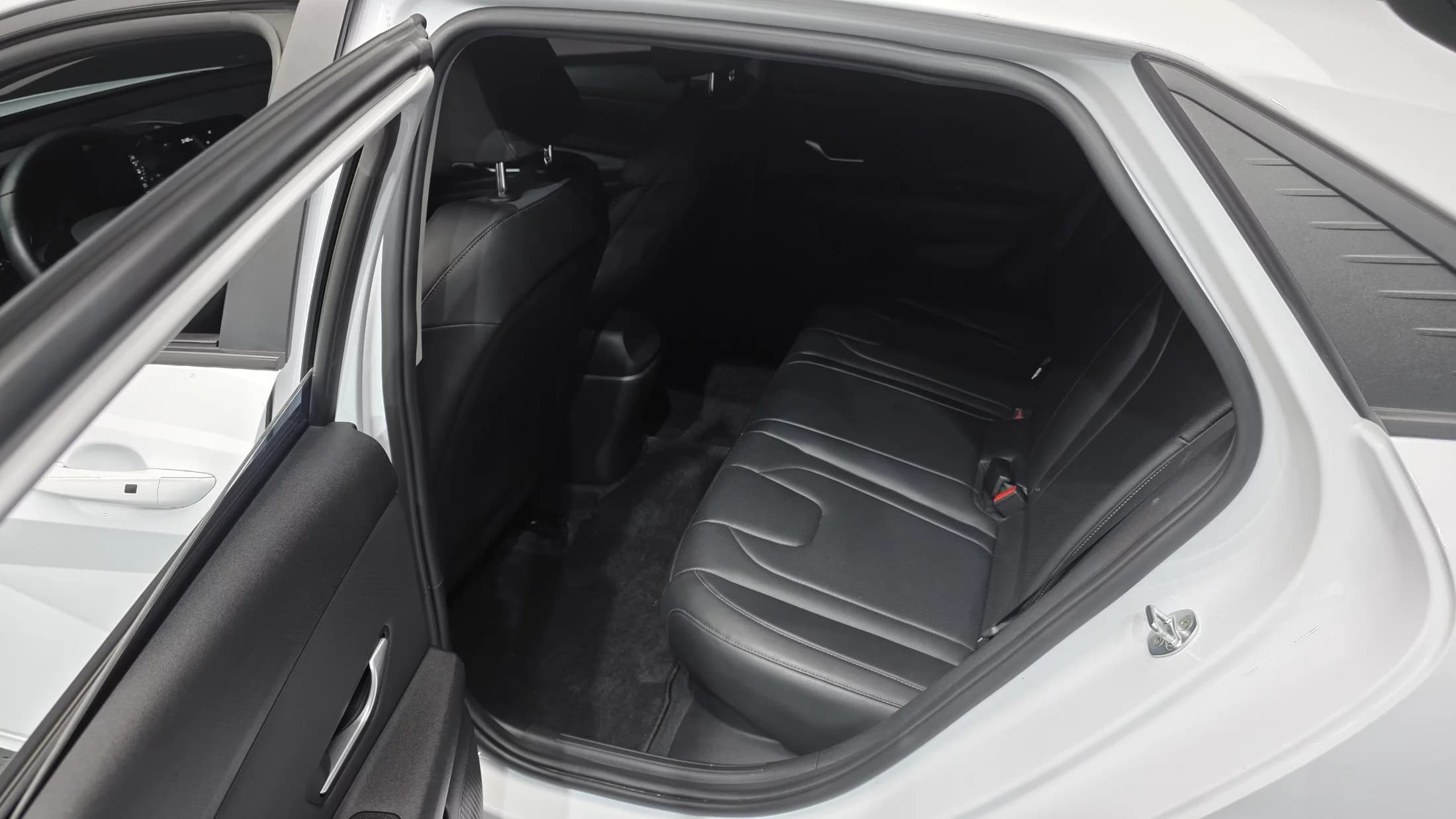 Hyundai AVANTE (Хендай Элантра) Modern, гибрид, 2021 г. 97698 км. — фото 11