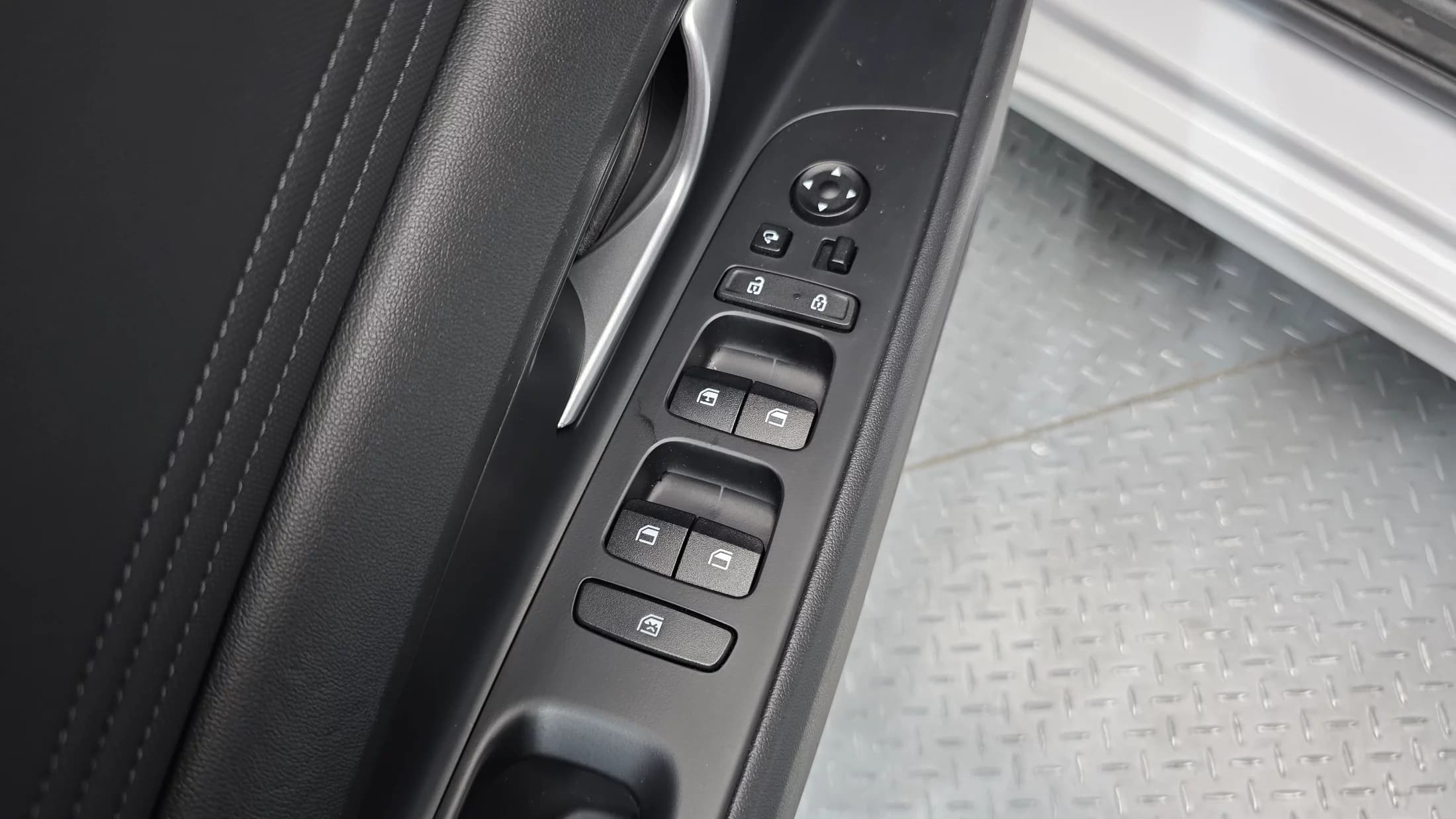 Hyundai AVANTE (Хендай Элантра) Modern, гибрид, 2021 г. 97698 км. — фото 14