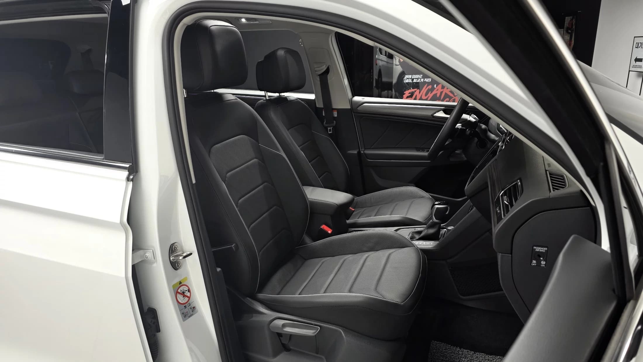Volkswagen TIGUAN 2.0 TSI Prestige, 2024 г. 21278 км. — фото 10