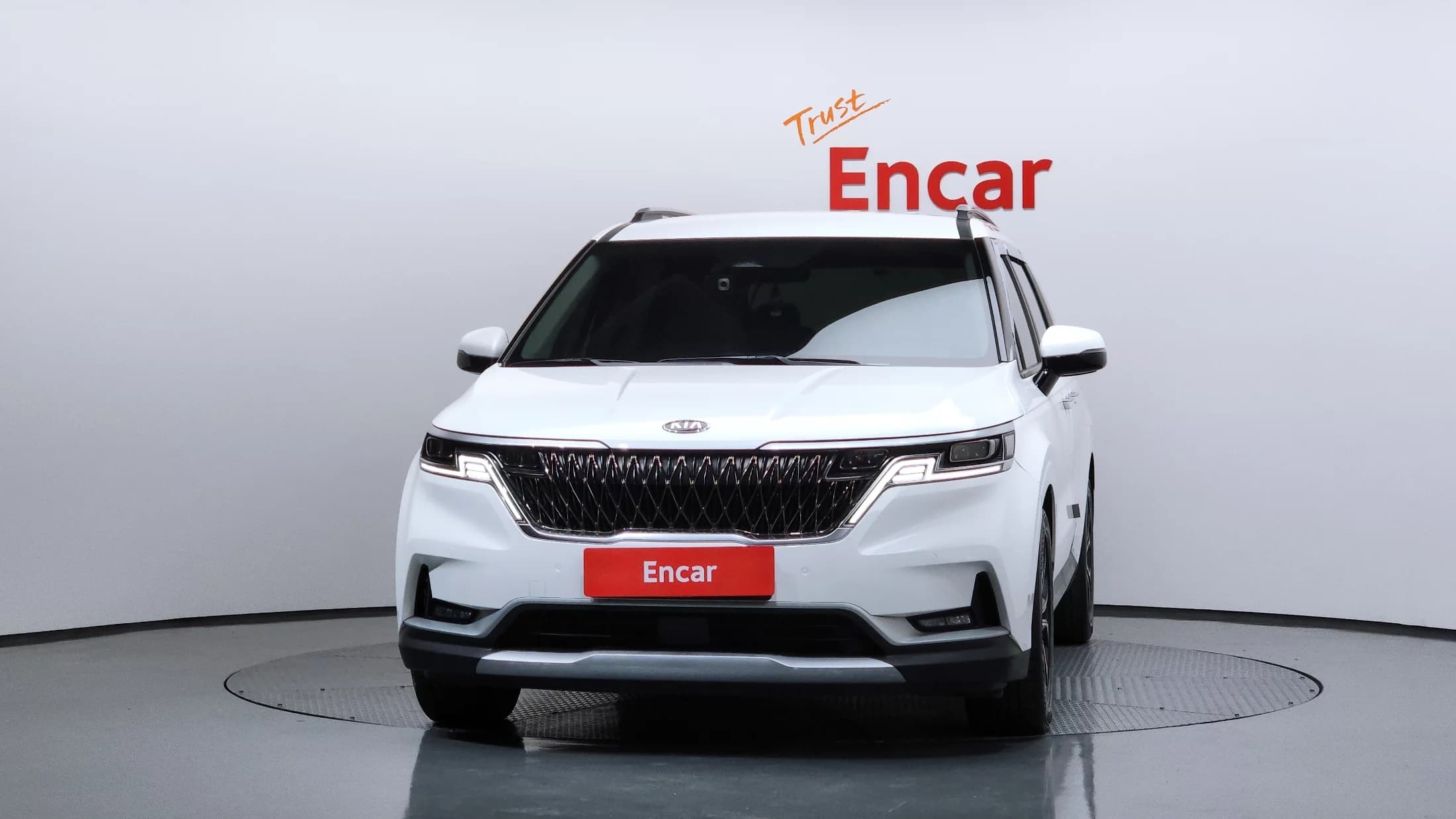 Kia Carnival 9-Seater Prestige, 2021 г. 98560 км. — фото 3
