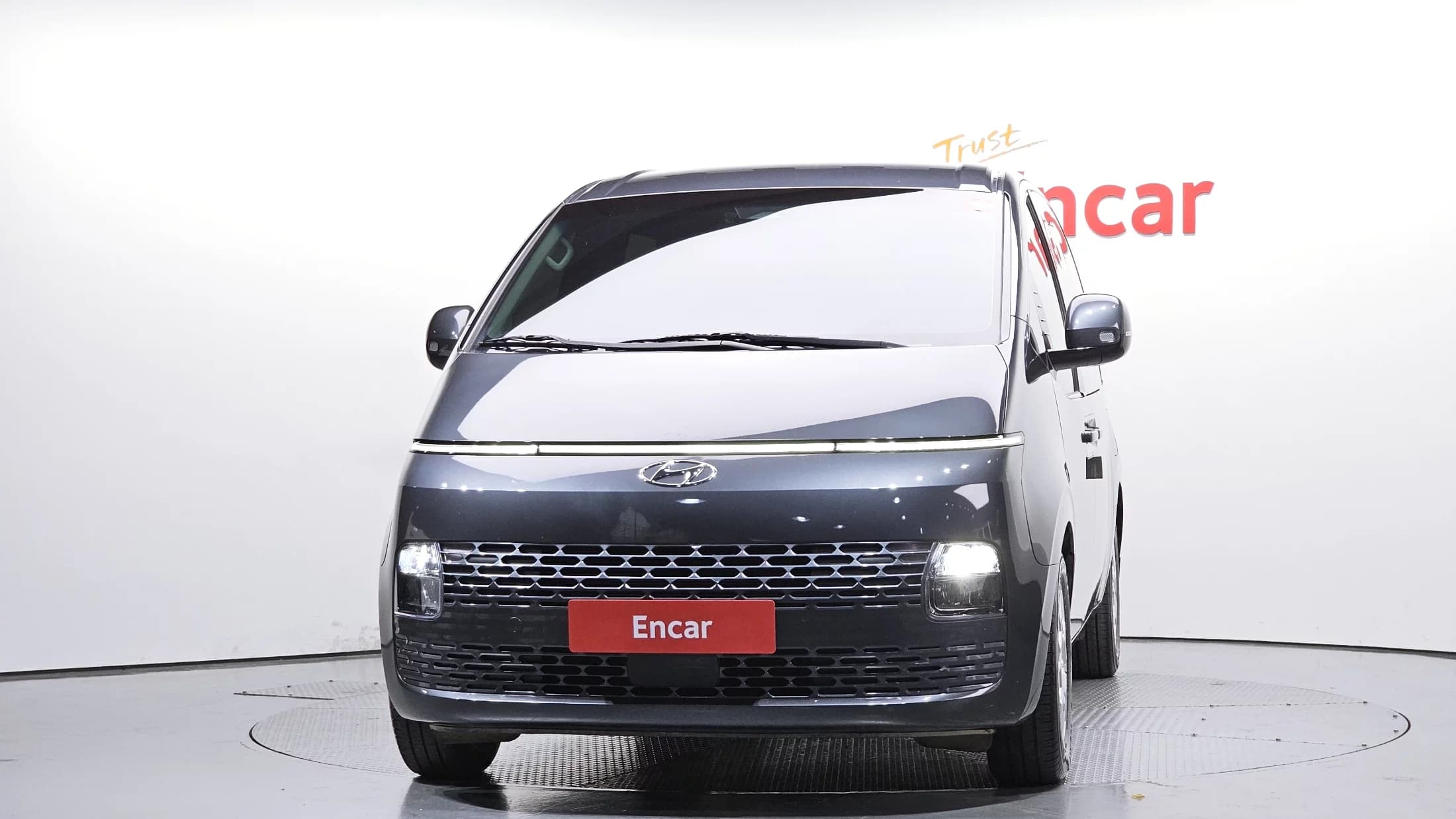 Hyundai Staria L3.5 Cargo 5-Seater Modern, 2022 г. 74687 км. — фото 3