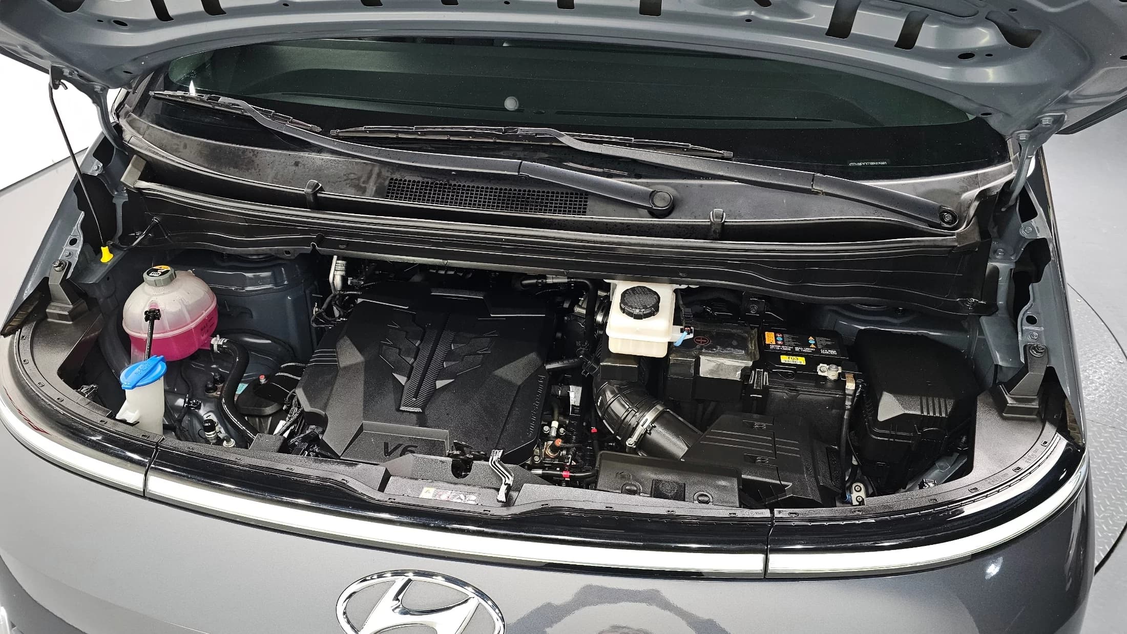 Hyundai Staria L3.5 Cargo 5-Seater Modern, 2022 г. 74687 км. — фото 6