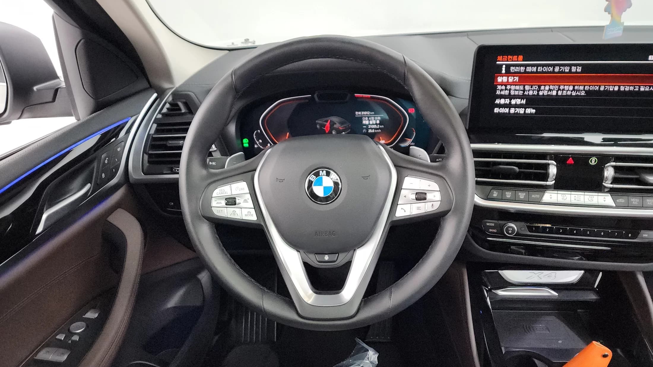 BMW X4 xDrive20i xLine, 2022 г. 31068 км. — фото 13