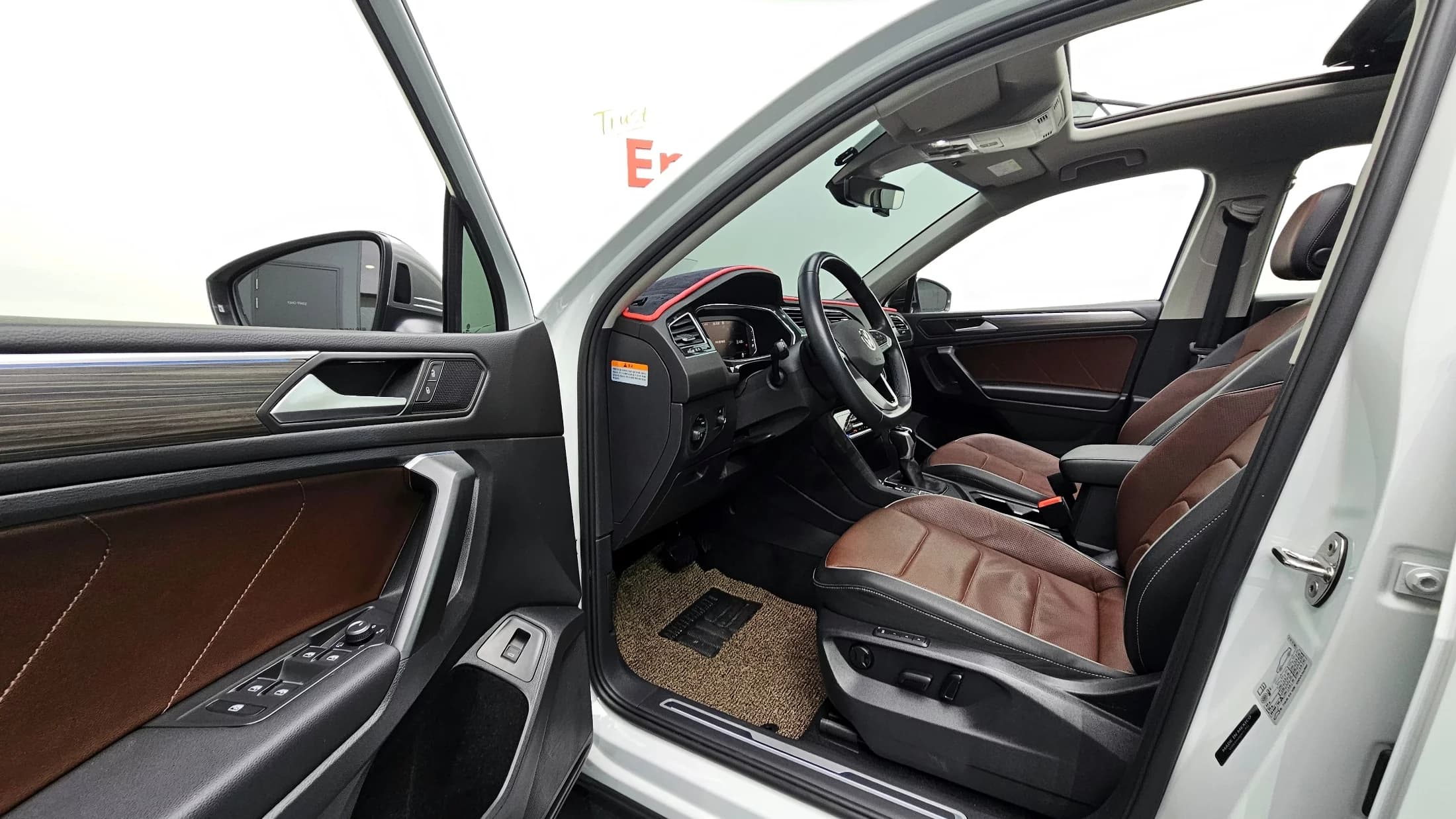 Volkswagen TIGUAN 2.0 TSI Prestige, 2022 г. 43293 км. — фото 10