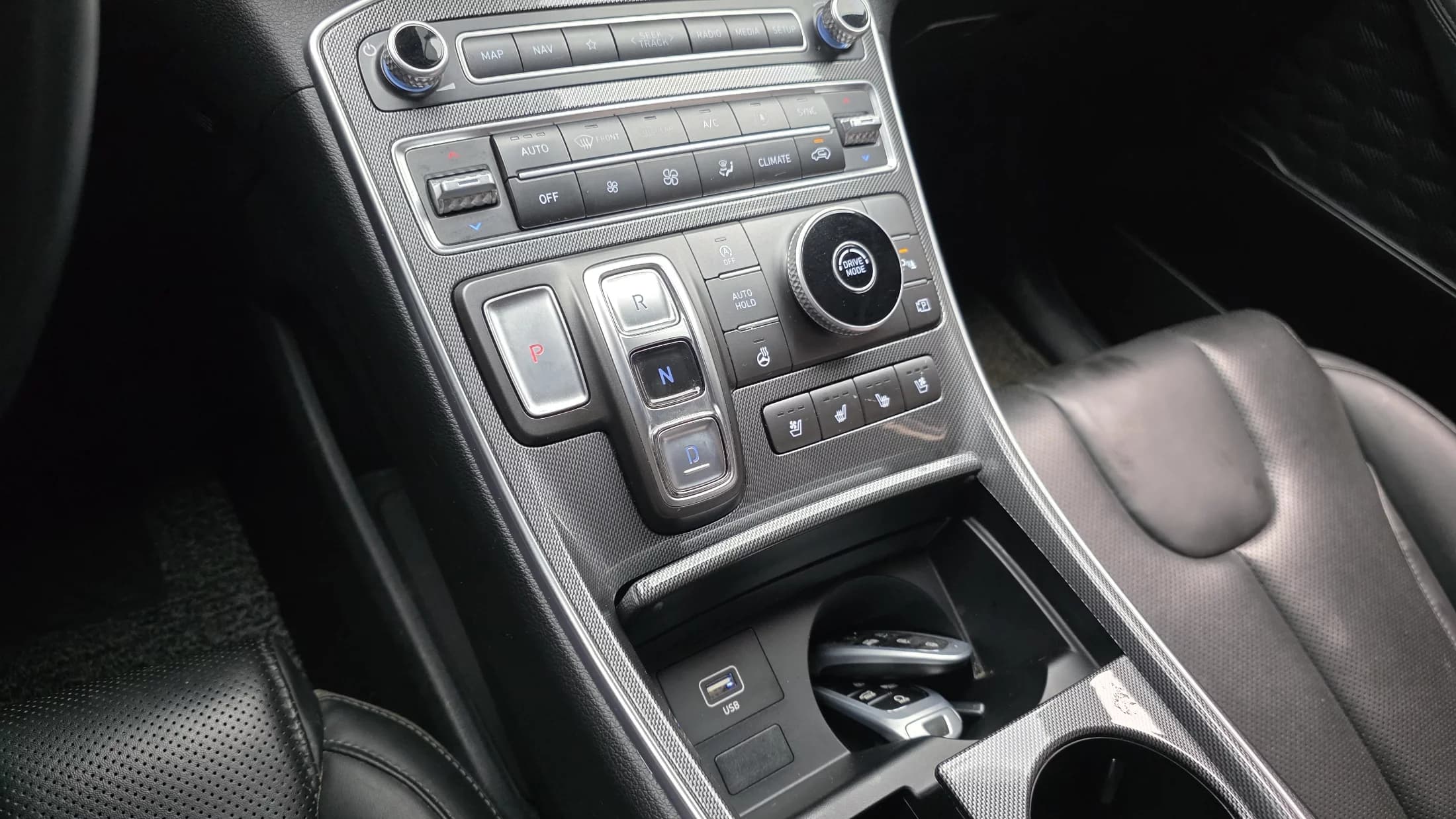 Hyundai Santa Fe Diesel 2.2 2WD Prestige, 2021 г. 60285 км. — фото 9