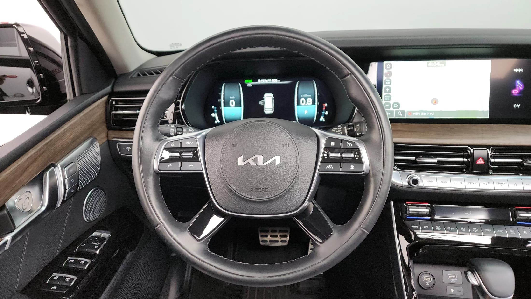 Kia Mohave Diesel 3.0 4WD 6-Seater Masters, 2022 г. 27795 км. — фото 13