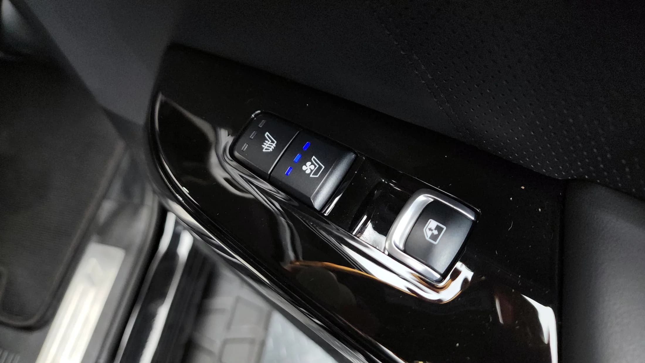 Kia Mohave Diesel 3.0 4WD 6-Seater Masters, 2022 г. 27795 км. — фото 18