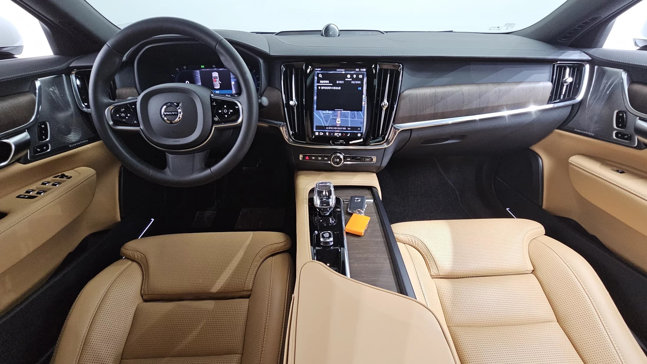 Volvo S90 B6 AWD Ultimate Bright, 2023 г. 14591 км. — фото 7