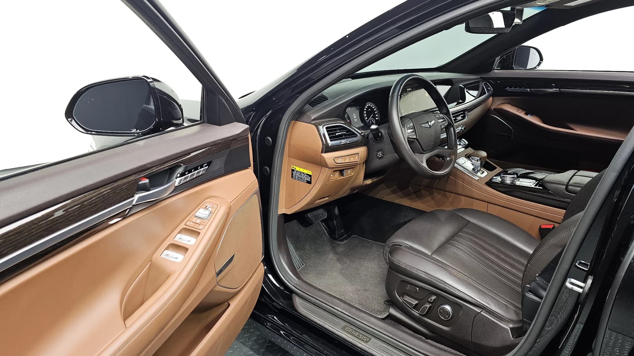 Genesis G90 3.8 AWD Luxury, 2021 г. 85931 км. — фото 11