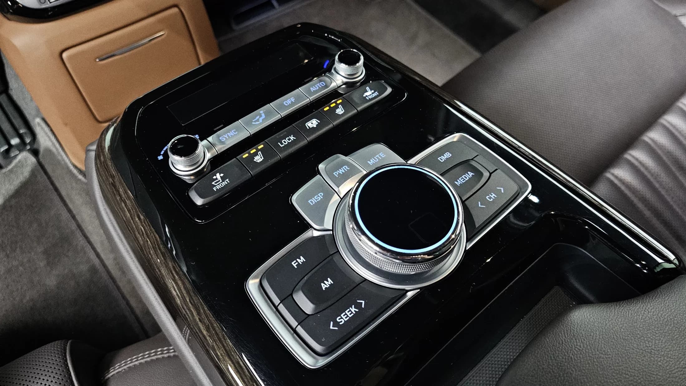 Genesis G90 3.8 AWD Luxury, 2021 г. 85931 км. — фото 17