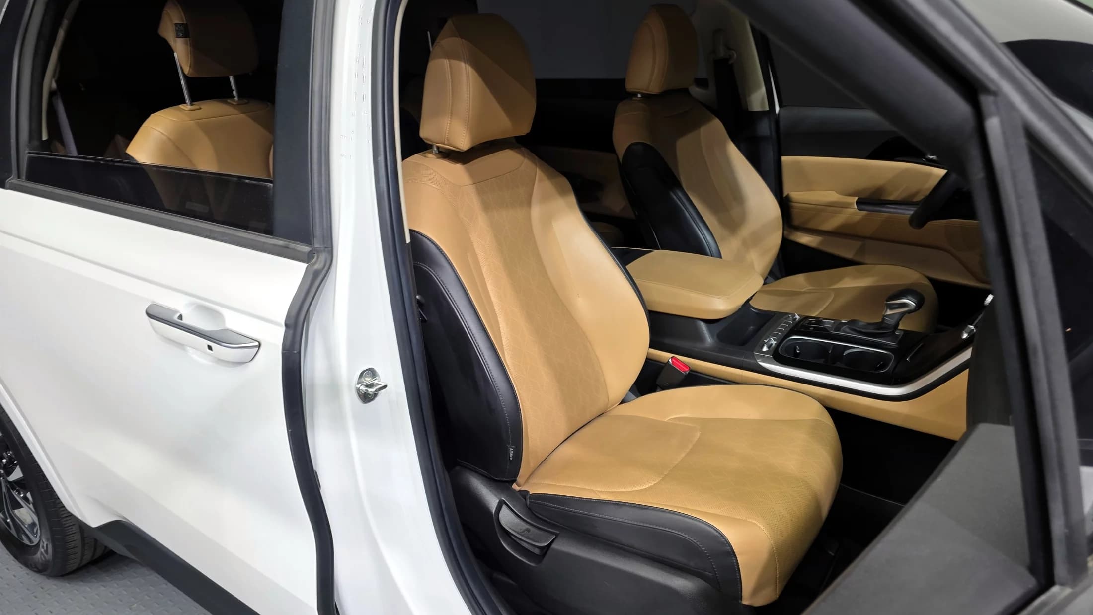 Kia Carnival 9-Seater Prestige, 2022 г. 73423 км. — фото 12