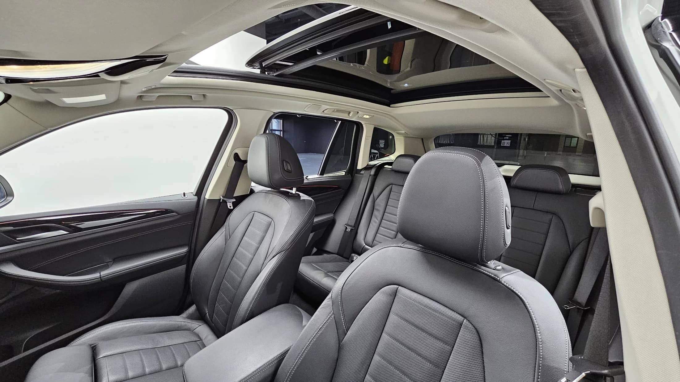BMW X3 xDrive 20i, 2023 г. 47015 км. — фото 19