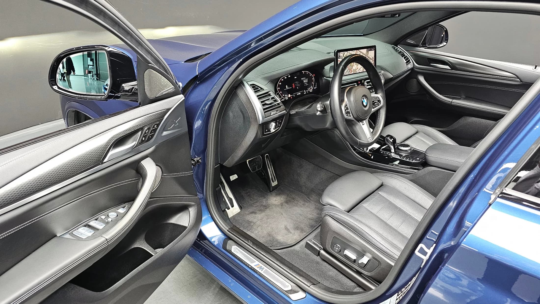 BMW X4 xDrive20i M Sports Pro, 2023 г. 71248 км. — фото 12