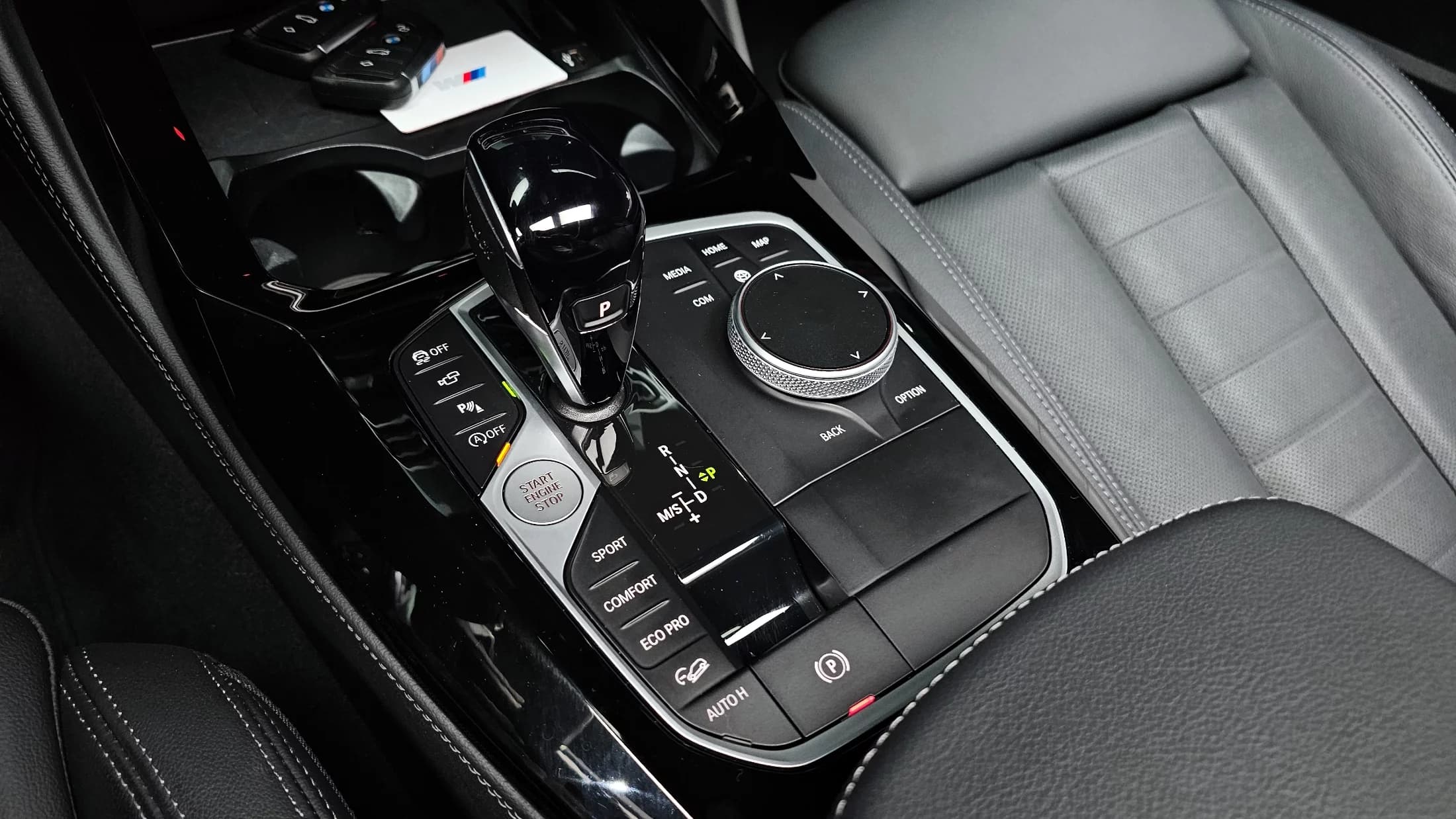 BMW X4 xDrive20i M Sports Pro, 2023 г. 71248 км. — фото 9