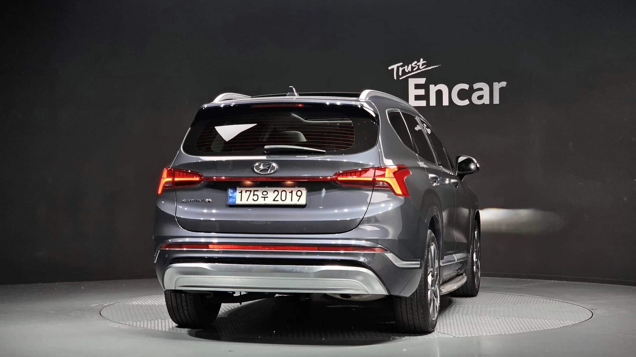 Hyundai Santa Fe Diesel 2.2 2WD Calligraphy, 2021 г. 63726 км. — фото 4