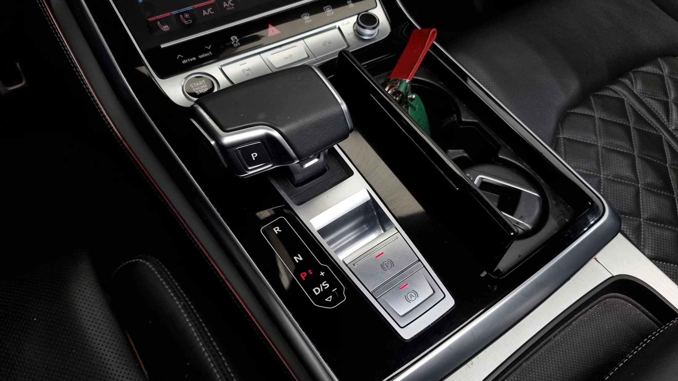 Audi Q8 50 TDI Quattro Premium, 2021 г. 44937 км. — фото 9