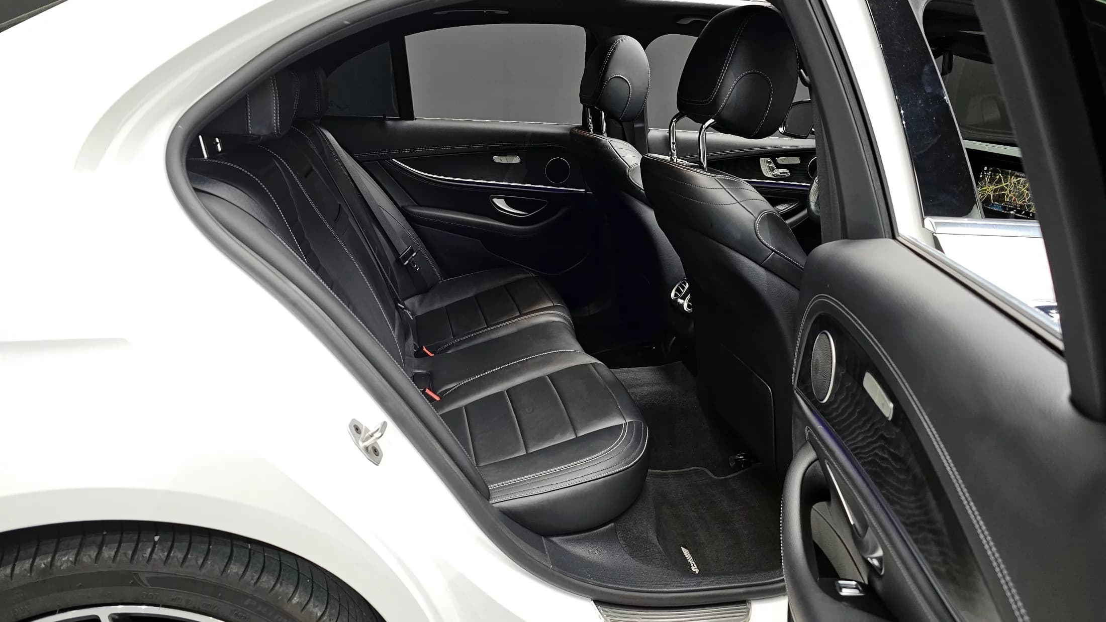Mercedes-Benz E-Class E220d 4MATIC AMG Line, 2021 г. 35494 км. — фото 11