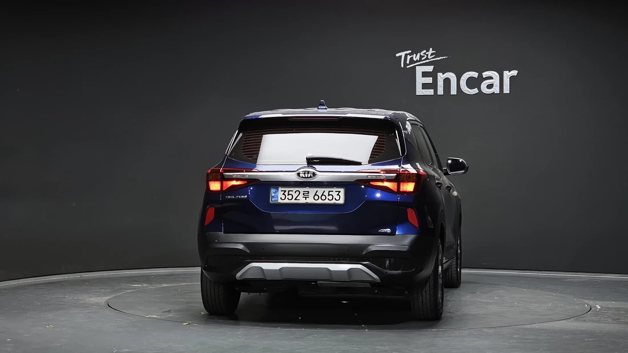 Kia Seltos Diesel 1.6 4WD Trendy, 2021 г. 81131 км. — фото 4