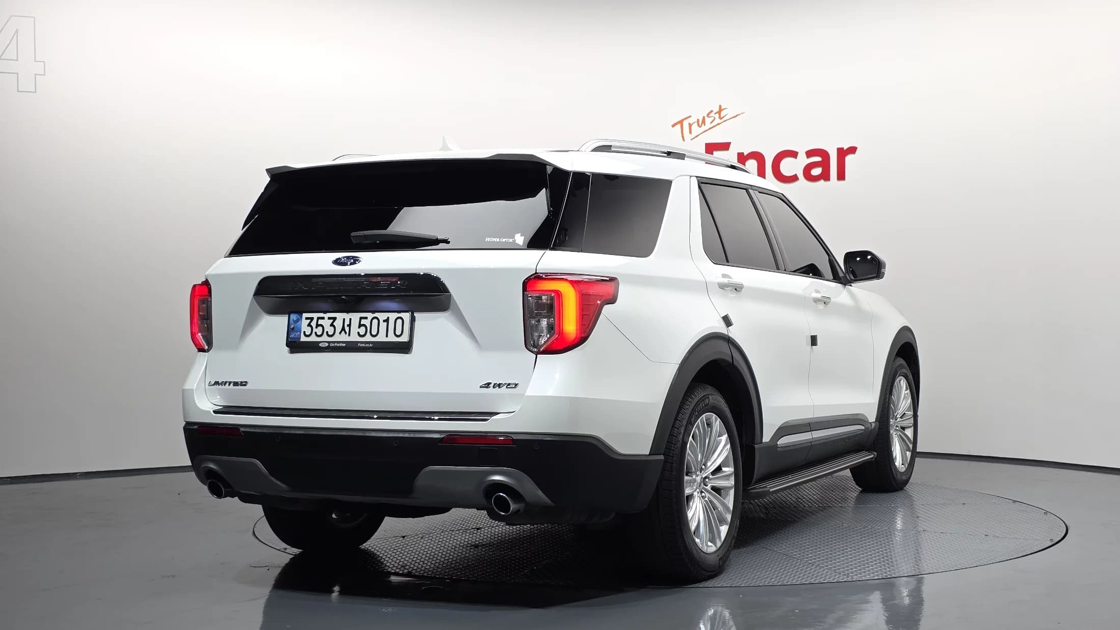 Ford EXPLORER 2.3 LimIted 4WD, 2021 г. 46693 км. — фото 2