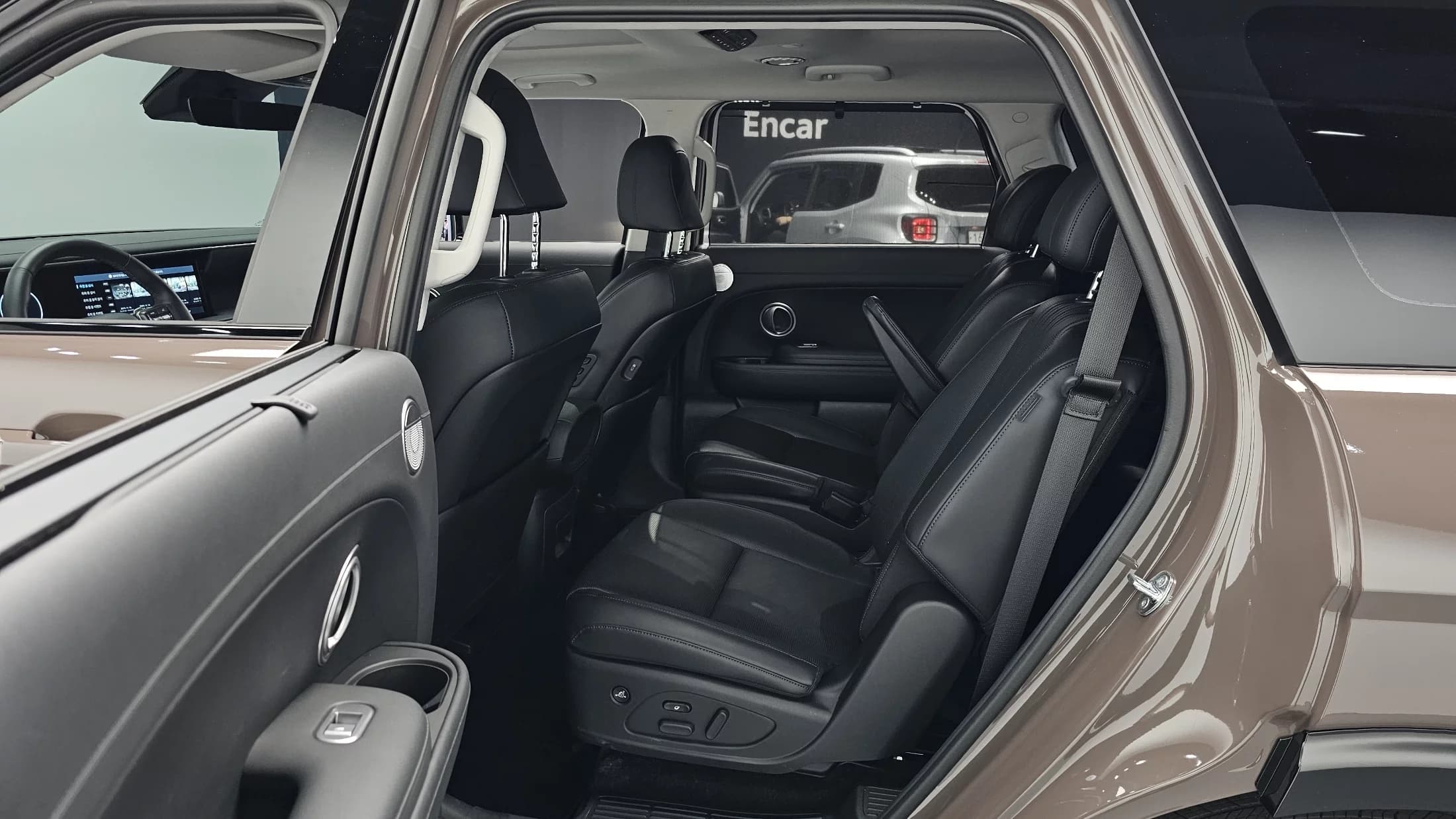 Hyundai Palisade Gasoline 2.5T 4WD 7-Seater Prestige, 2025 г. 4589 км. — фото 11