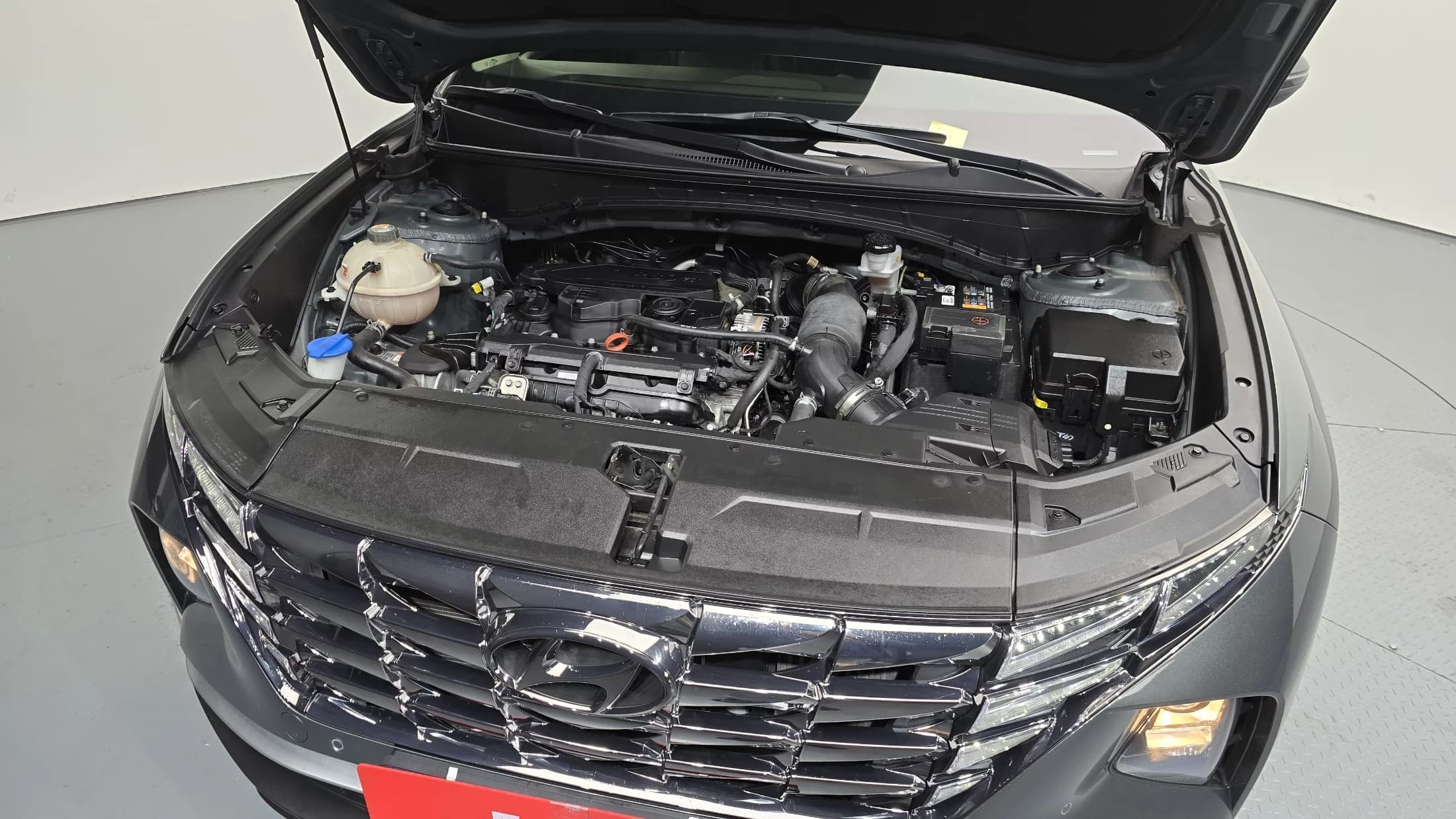 Hyundai Tucson Gasoline 1.6 Turbo 2WD Premium, 2023 г. 81130 км. — фото 6