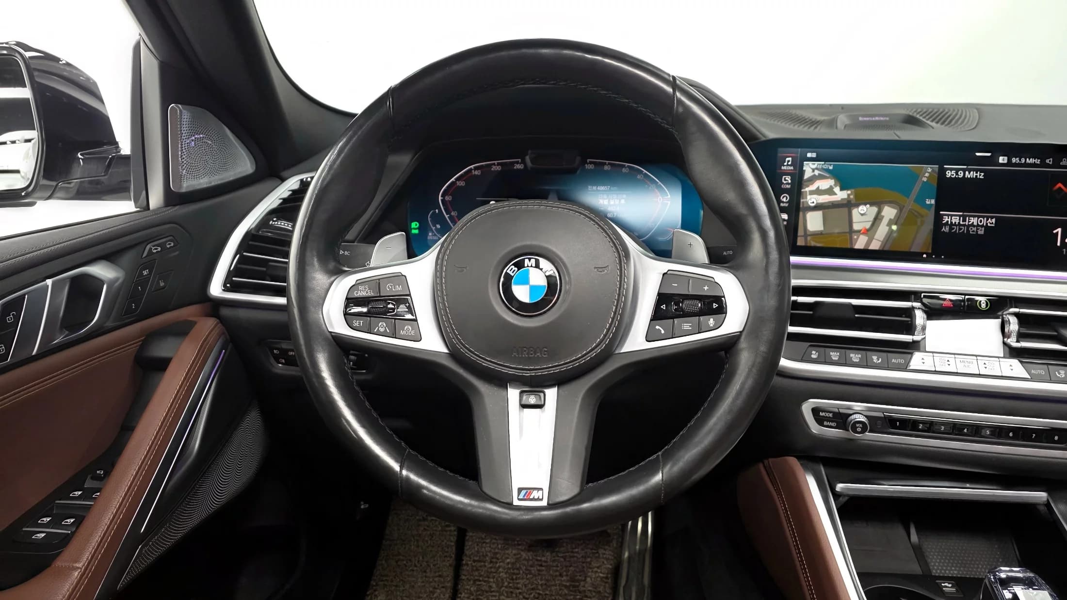 BMW X6 xDrive30d M Sport, 2021 г. 48684 км. — фото 13