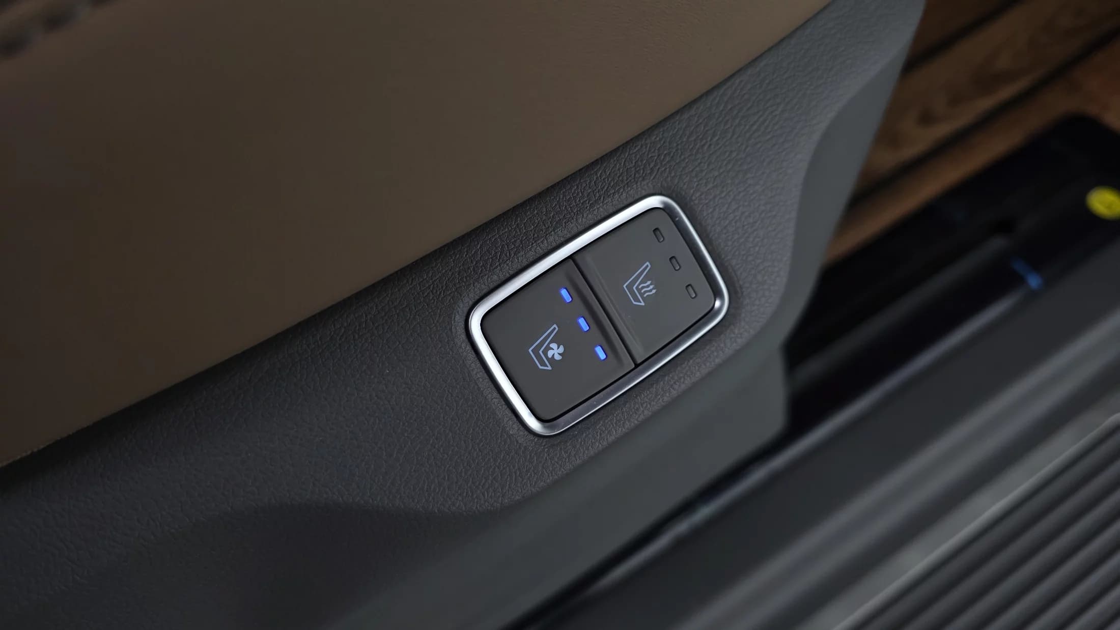Hyundai Staria 4WD Lounge 9-Seater Inspiration, 2025 г. 4983 км. — фото 15