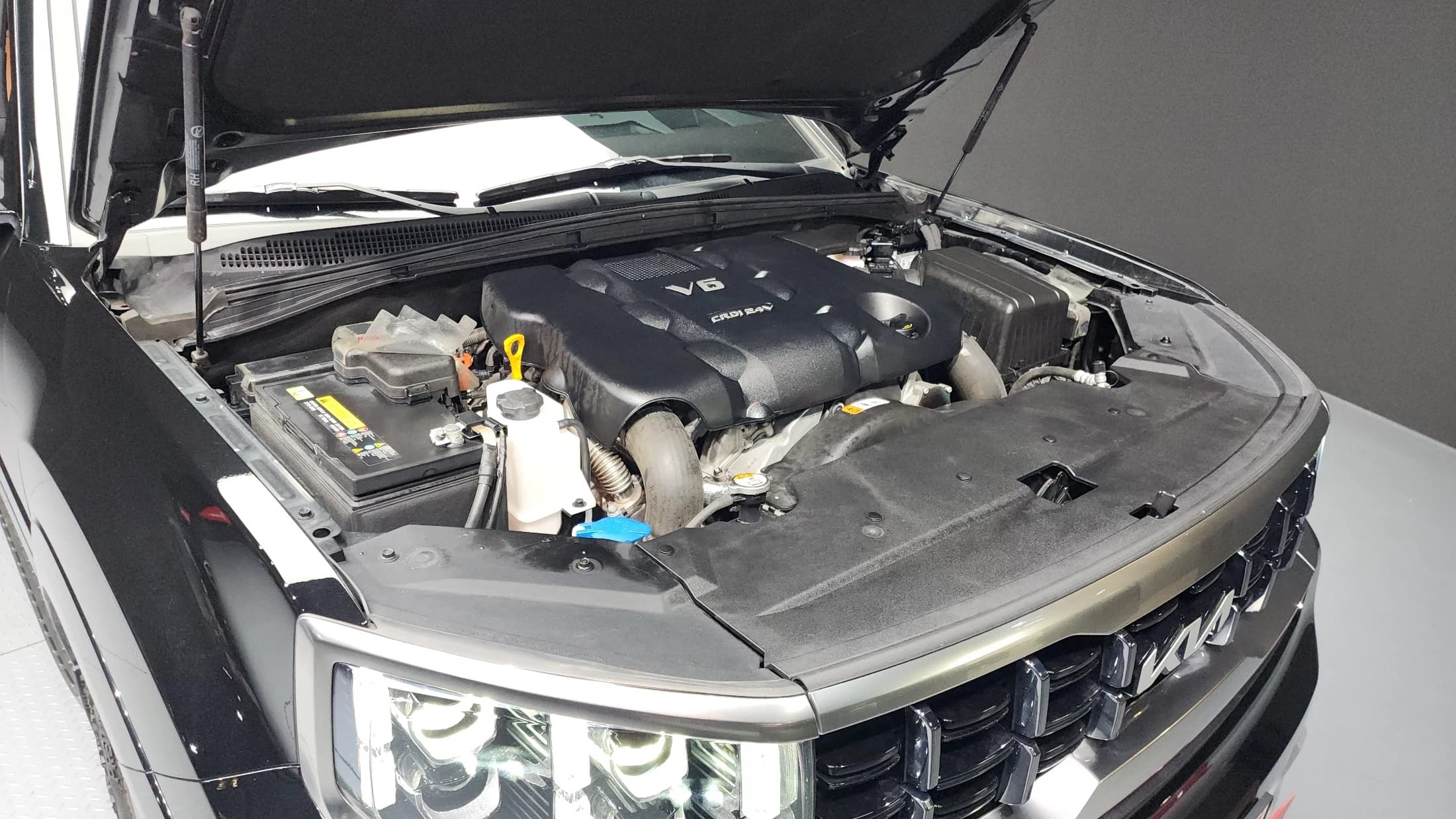 Kia Mohave Diesel 3.0 4WD 5-Seater Masters, 2023 г. 51741 км. — фото 6