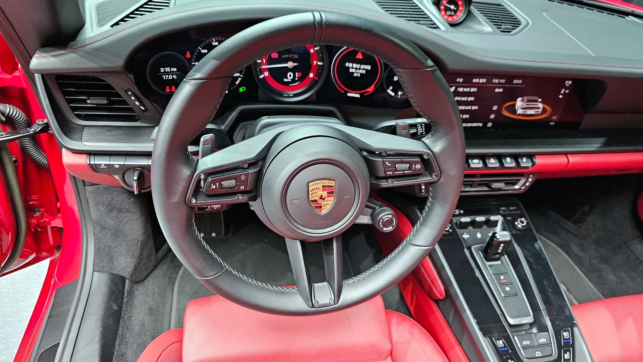 Porsche 911 Carrera 4 GTS Cabriolet, 2022 г. 29390 км. — фото 13