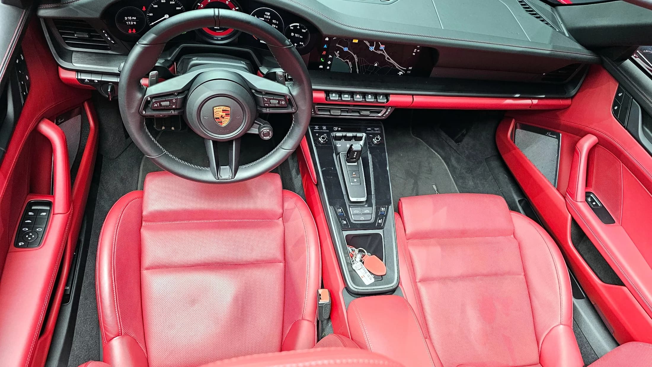 Porsche 911 Carrera 4 GTS Cabriolet, 2022 г. 29390 км. — фото 7