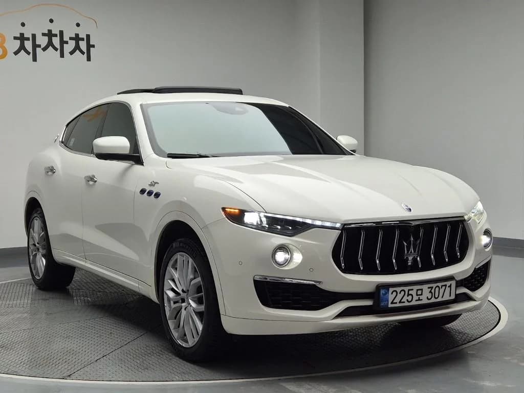 Maserati LEVANTE 2.0 GT AWD, 2022 г. 44432 км. — фото 4