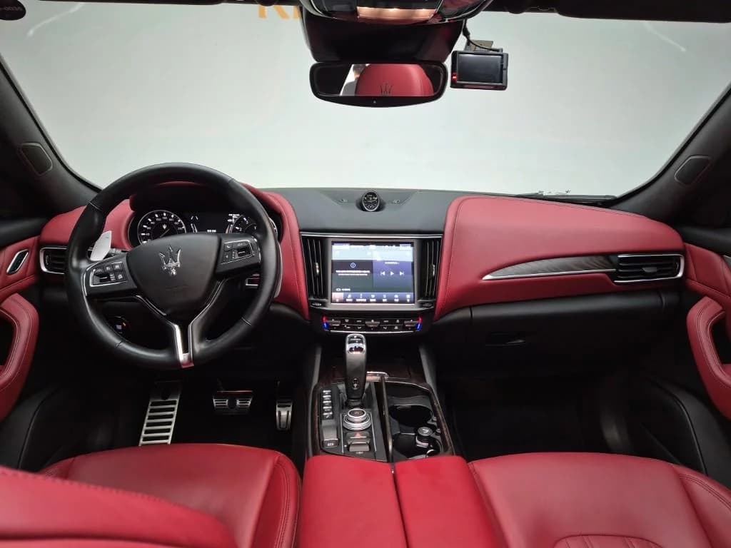 Maserati LEVANTE 2.0 GT AWD, 2022 г. 44432 км. — фото 7