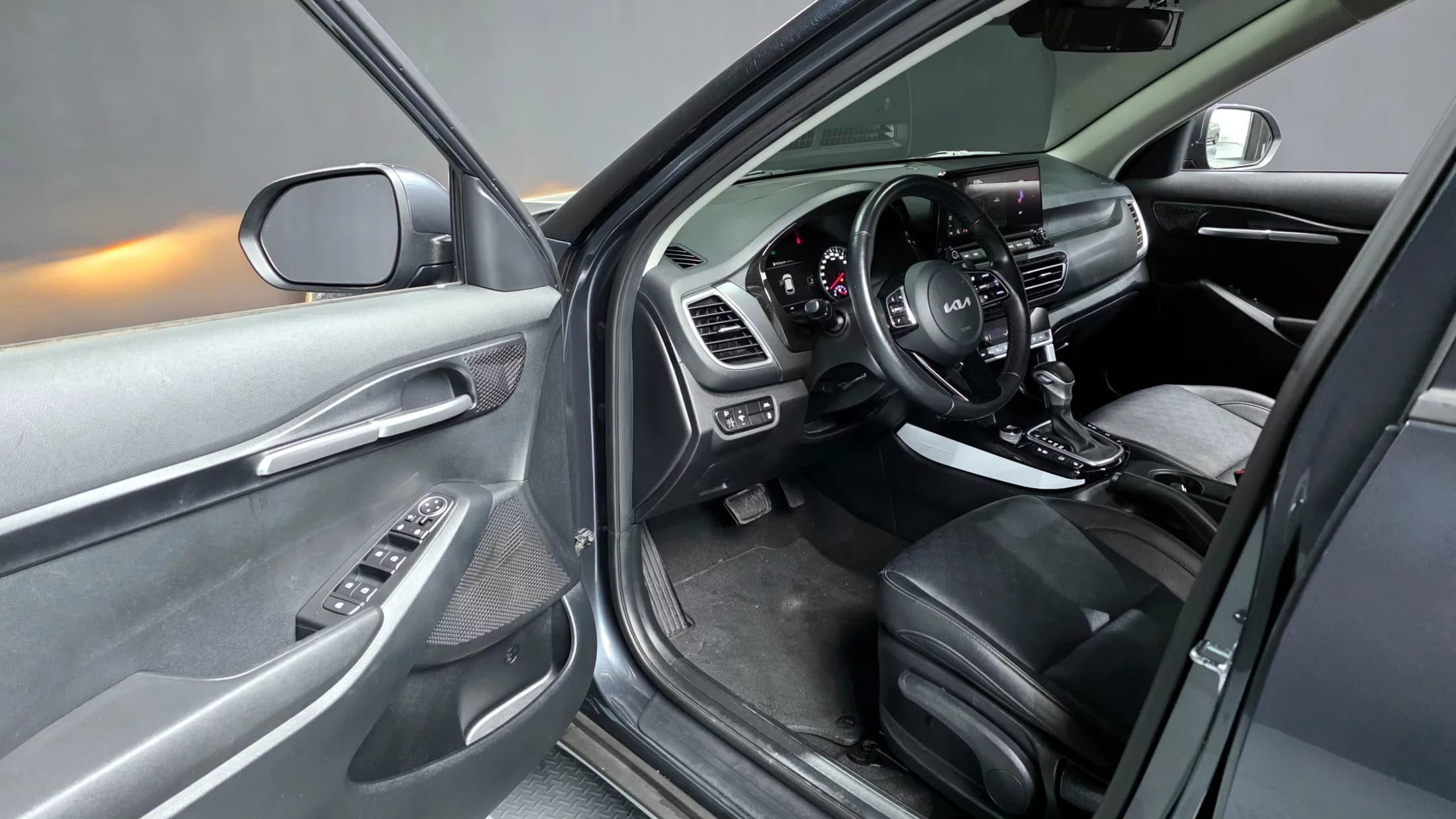 Kia Seltos Gasoline 1.6 Turbo 2WD Prestige, 2022 г. 45614 км. — фото 10