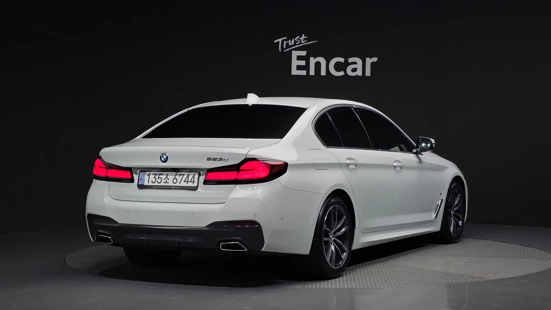 BMW 5-Series 523d M Sport, 2022 г. 88333 км. — фото 2