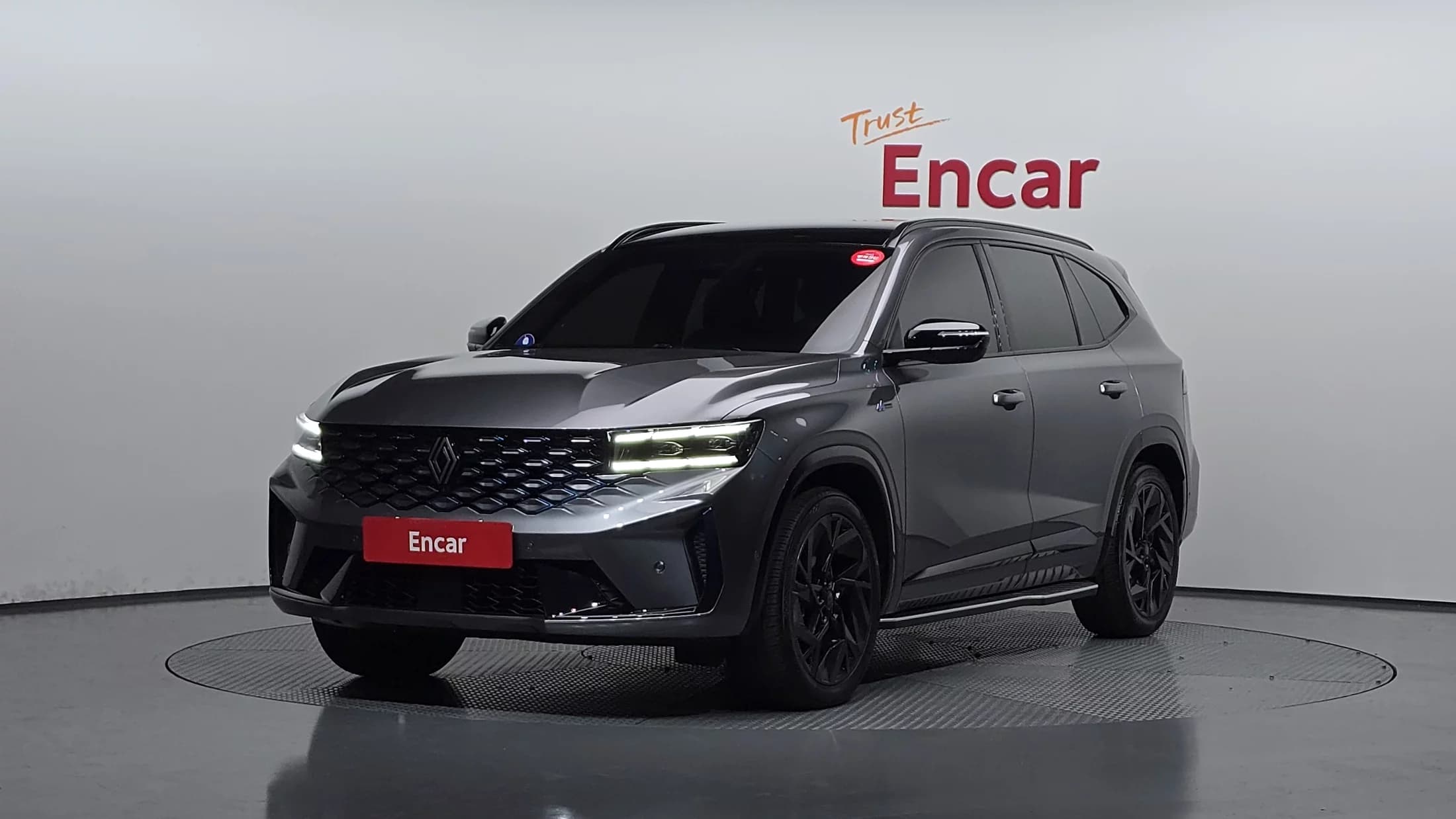 Renault Grand Koleos 1.5 E-TECH Esprit Alphine 2WD, гибрид, 2025 г. 36051 км.