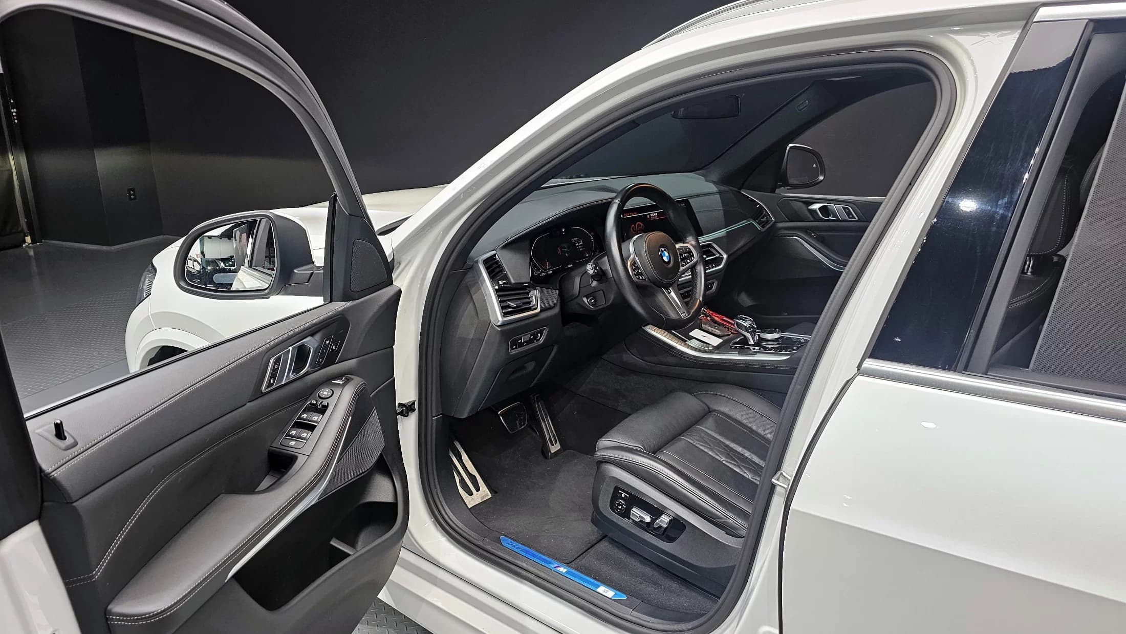 BMW X5 xDrive 30d M Sport, 2022 г. 19436 км. — фото 11