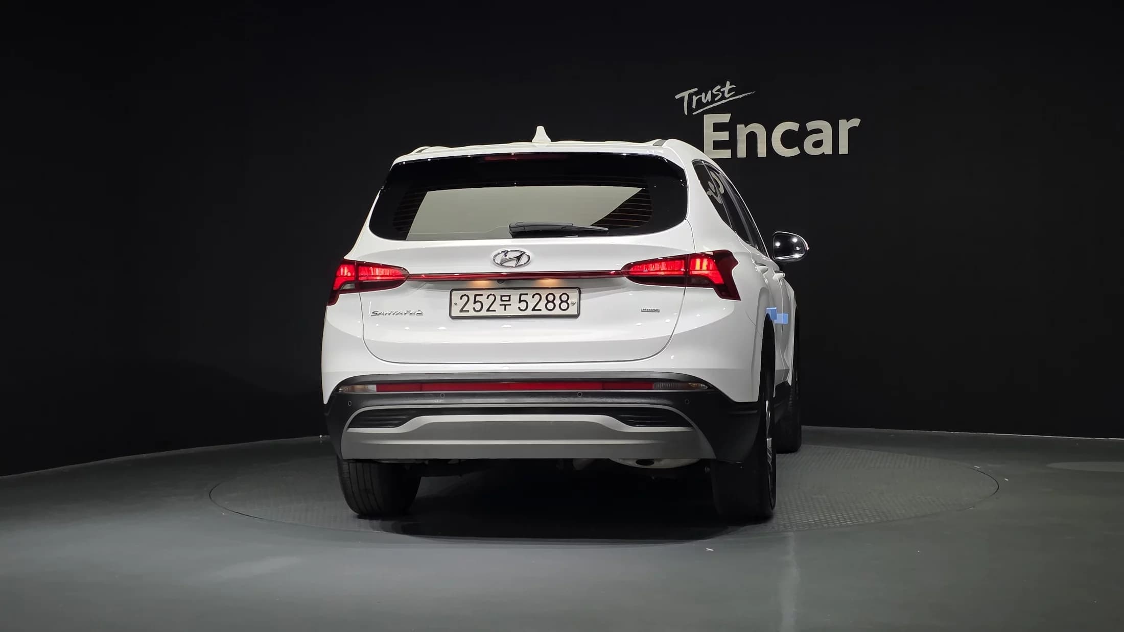 Hyundai Santa Fe Diesel 2.2 4WD Exclusive, 2022 г. 96790 км. — фото 4