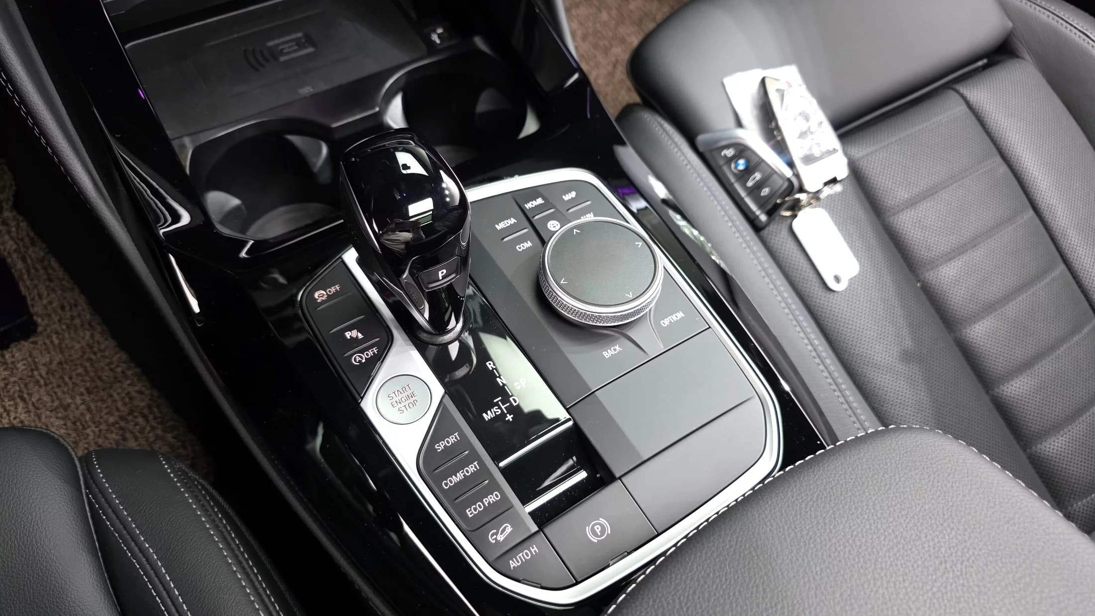 BMW X4 xDrive20i M Sport, 2023 г. 34813 км. — фото 9