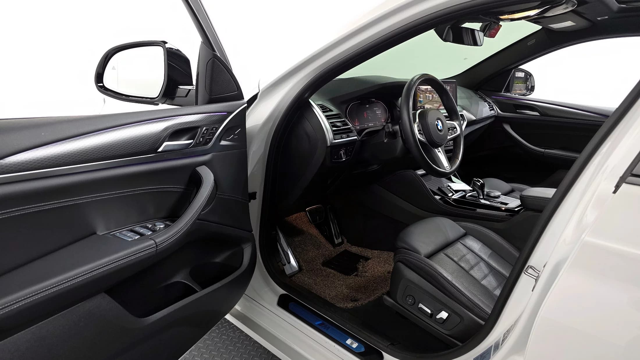 BMW X4 xDrive20i M Sport, 2023 г. 34813 км. — фото 10