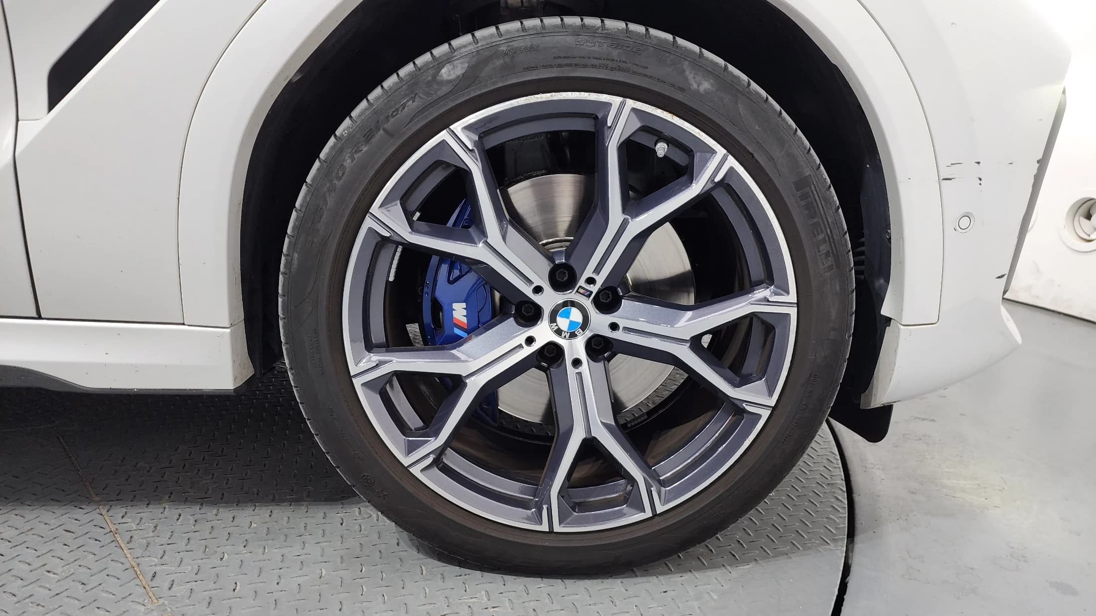 BMW X6 xDrive30d M Sport, 2022 г. 39119 км. — фото 5