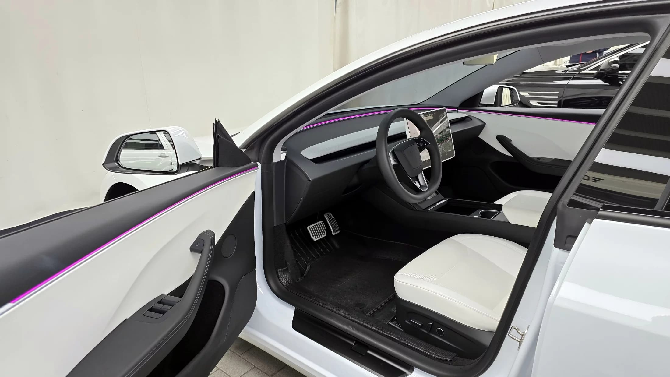 Tesla MODEL 3 Long Range, электромобиль, 2024 г. 48547 км. — фото 10