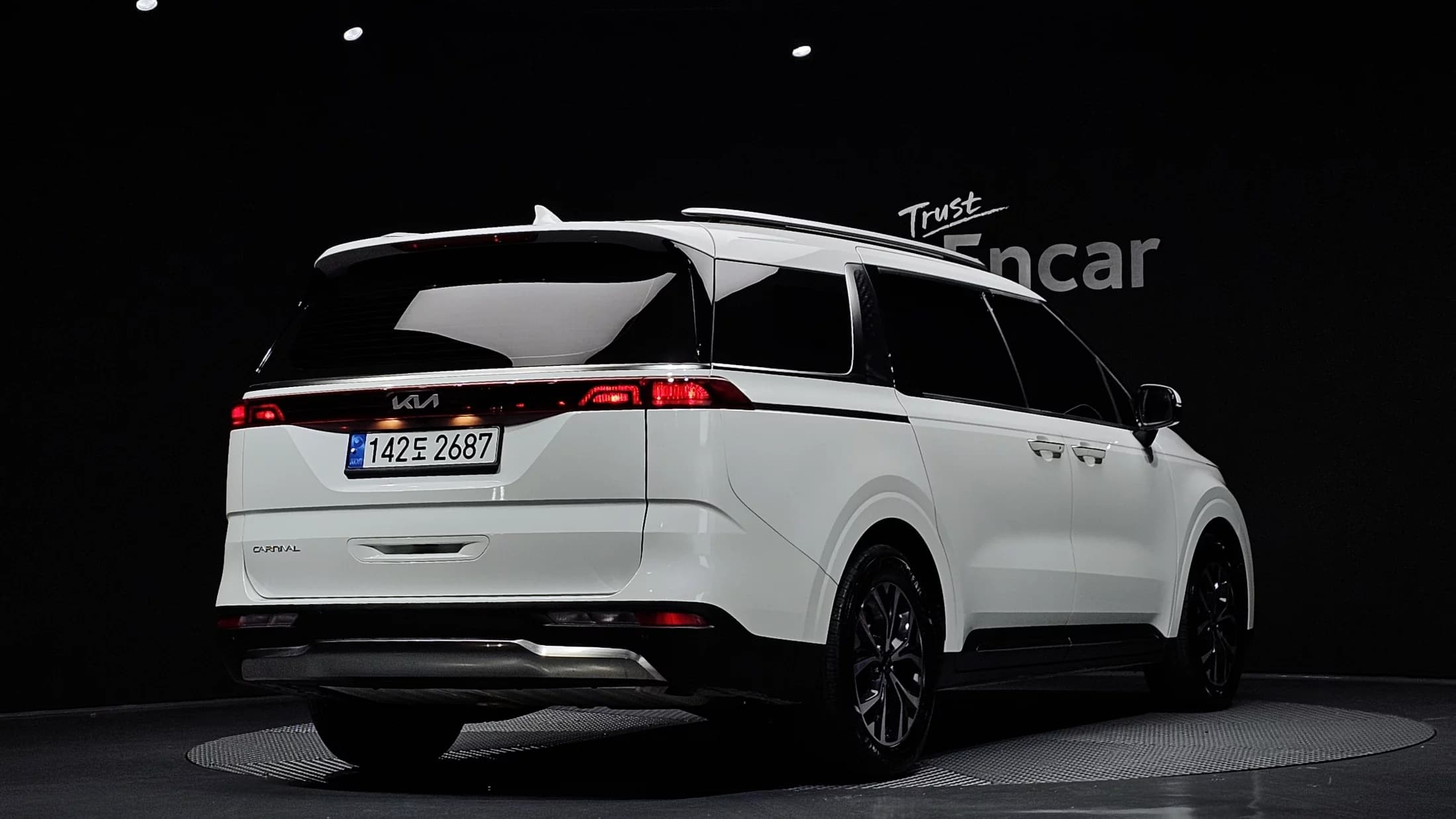 Kia Carnival Gasoline 9-Seater Noblesse, 2023 г. 33479 км. — фото 2