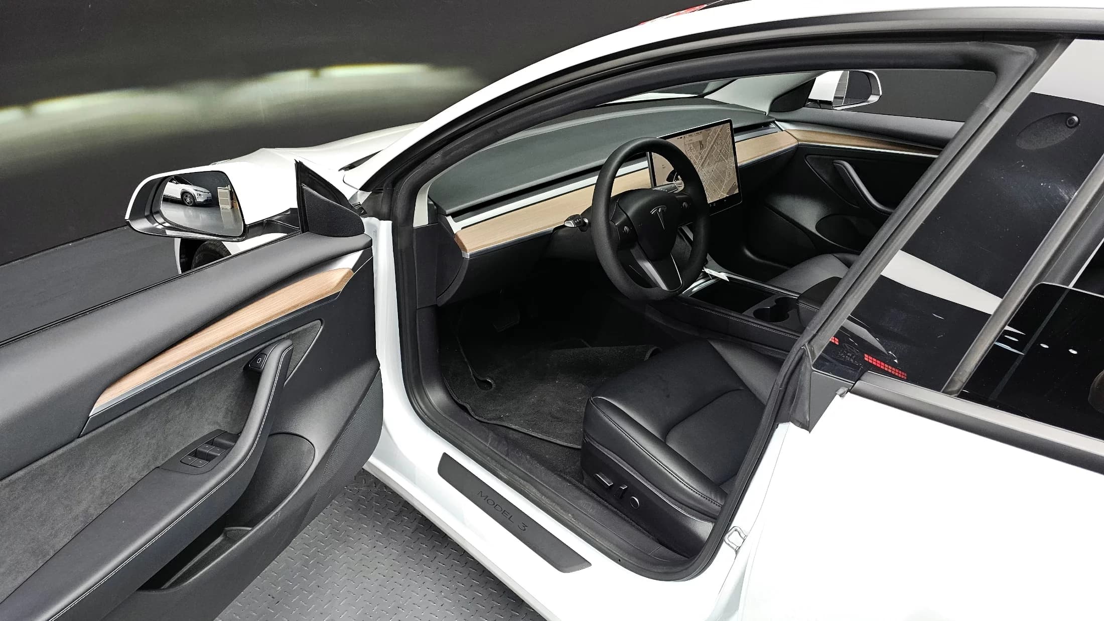 Tesla MODEL 3 Long Range, электромобиль, 2022 г. 52545 км. — фото 11