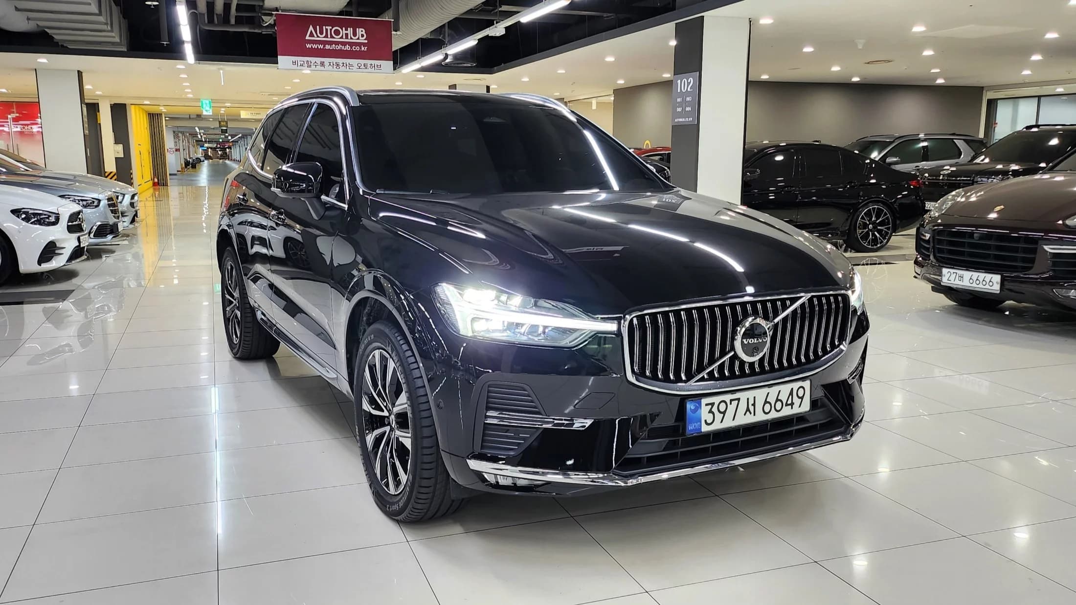 Volvo XC60 B5 Ultimate Bright, 2023 г. 4246 км. — фото 4